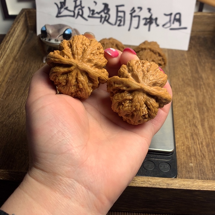 文玩核桃吊坠风**茂粗筋