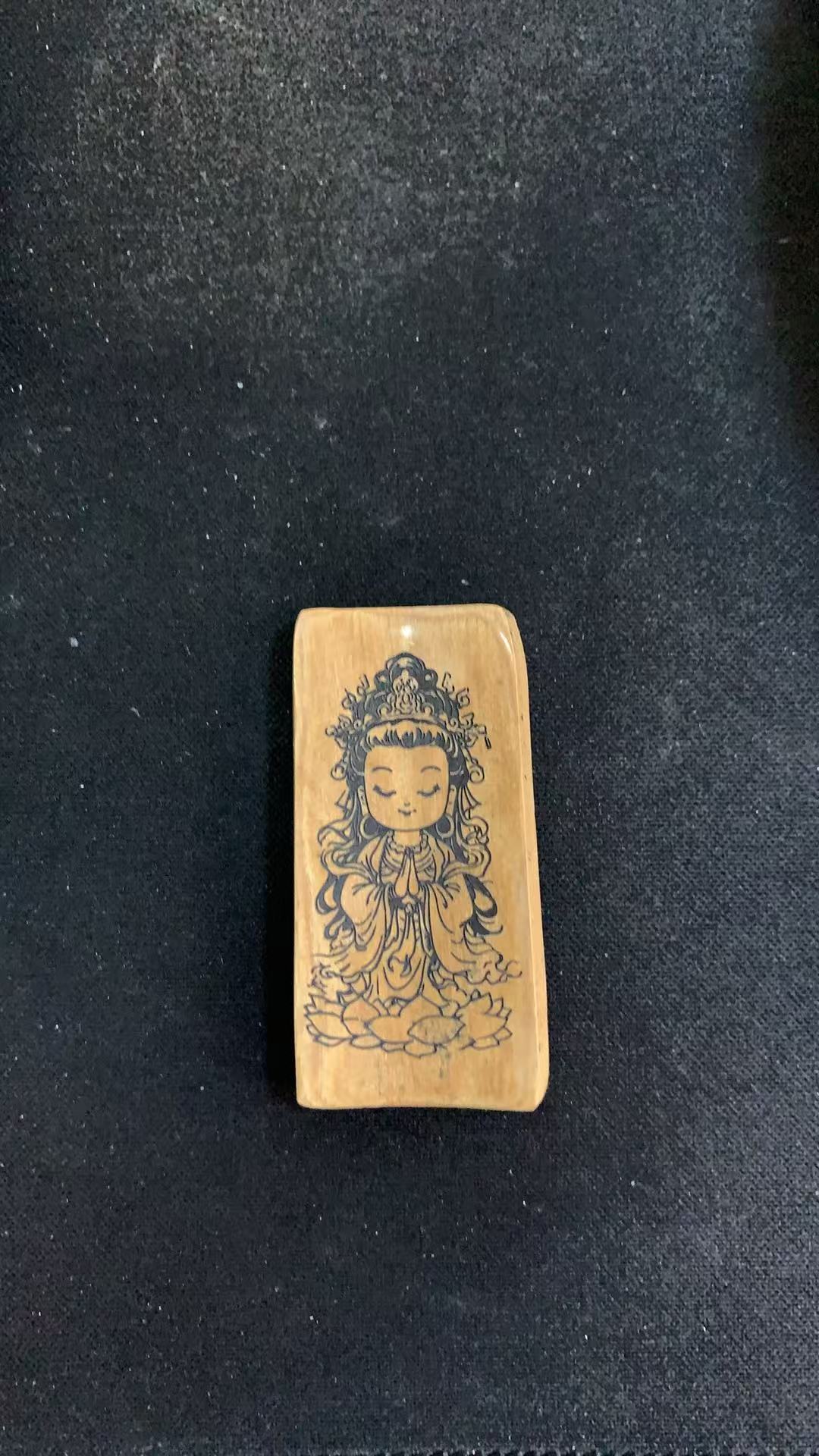 猛犸约8克雕刻件BC893