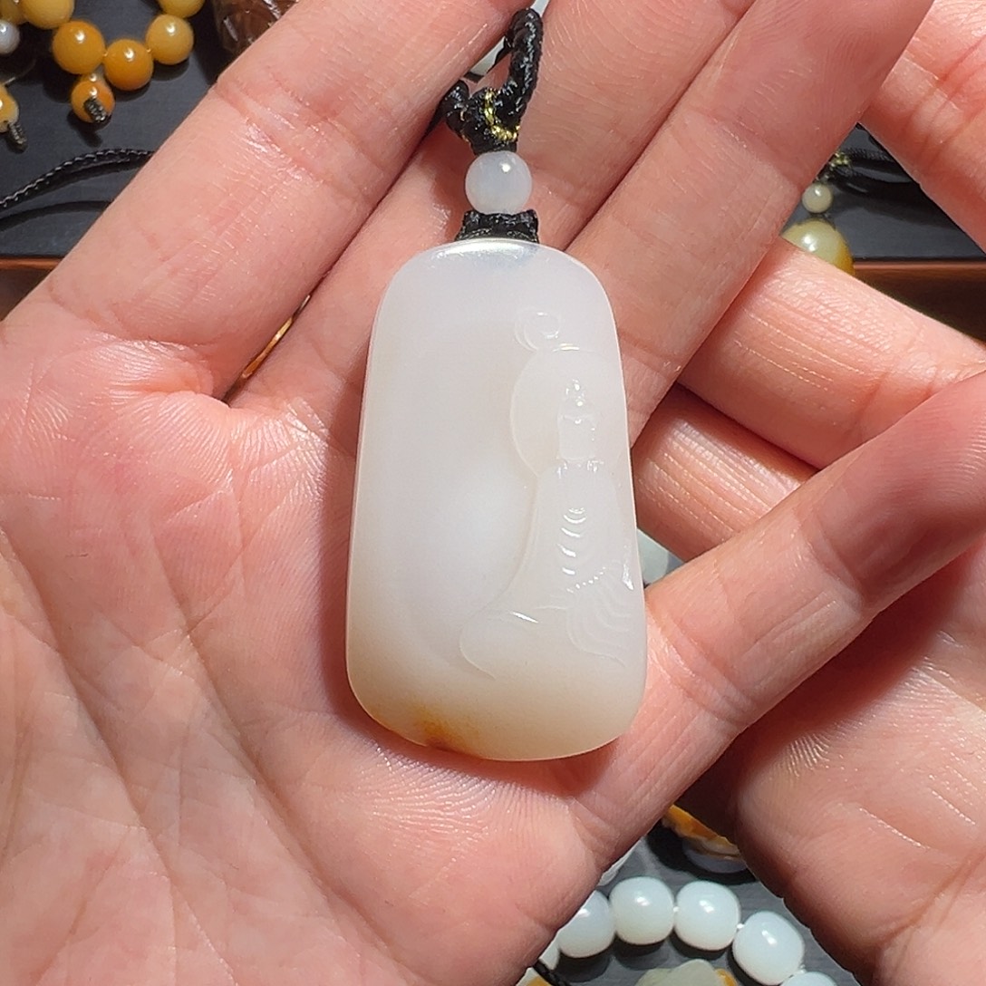 和田玉未镶嵌颈饰