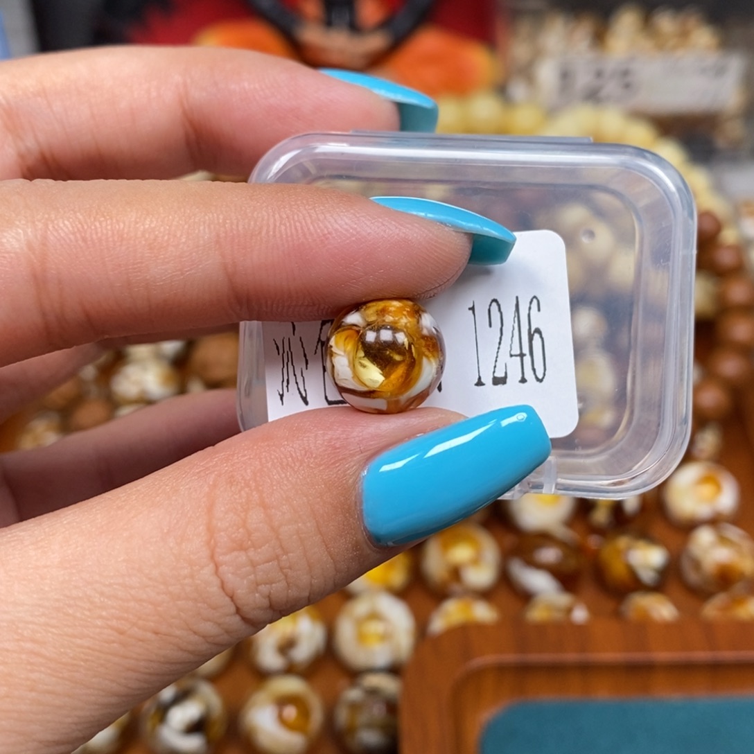 蜜蜡未镶嵌珠宝奇石1246