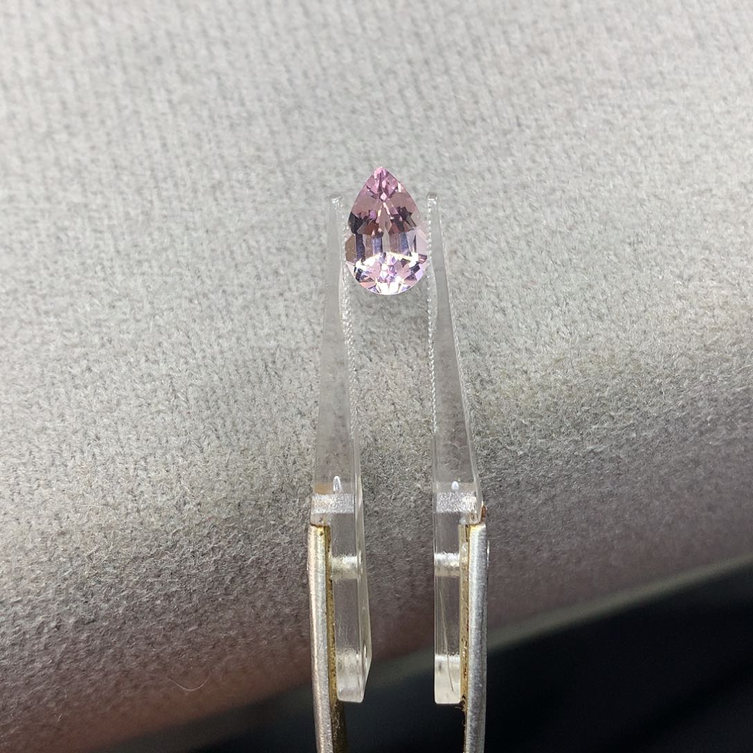 绿柱石（摩根石）裸石1.13ct樱花粉摩根石