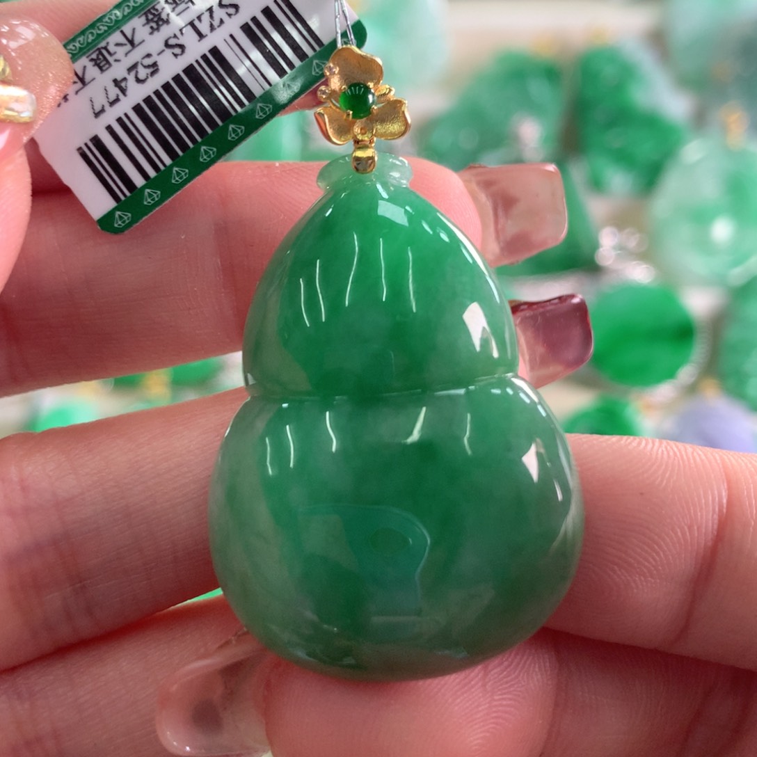 翡翠吊坠(不含链)18K金镶嵌