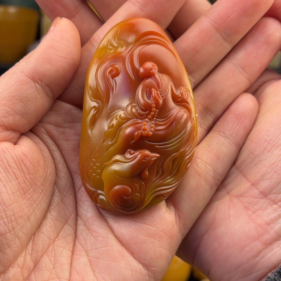 石英质玉黄蜡石挂件未镶嵌舍*