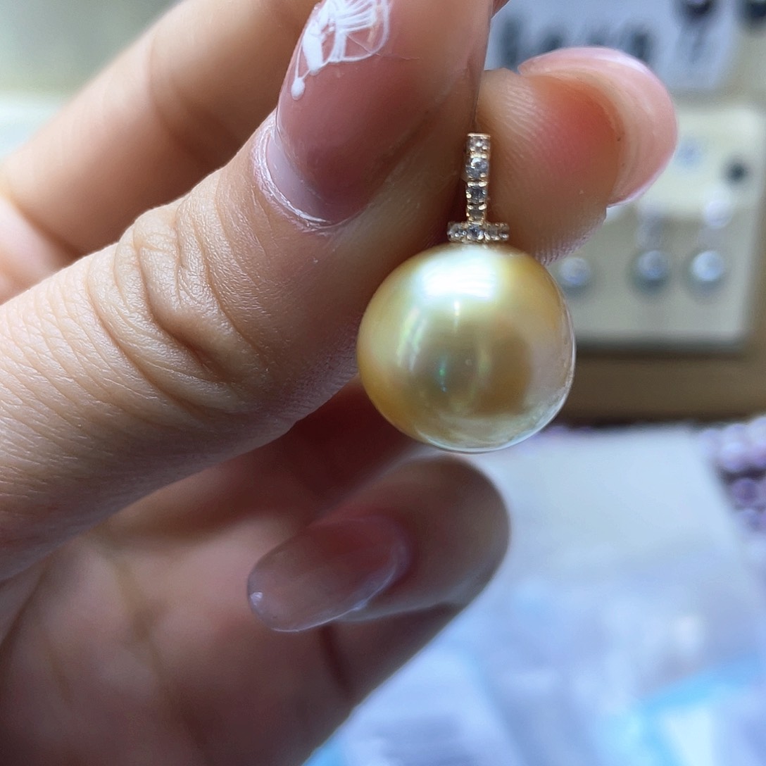 海水珍珠颈饰18K金镶嵌