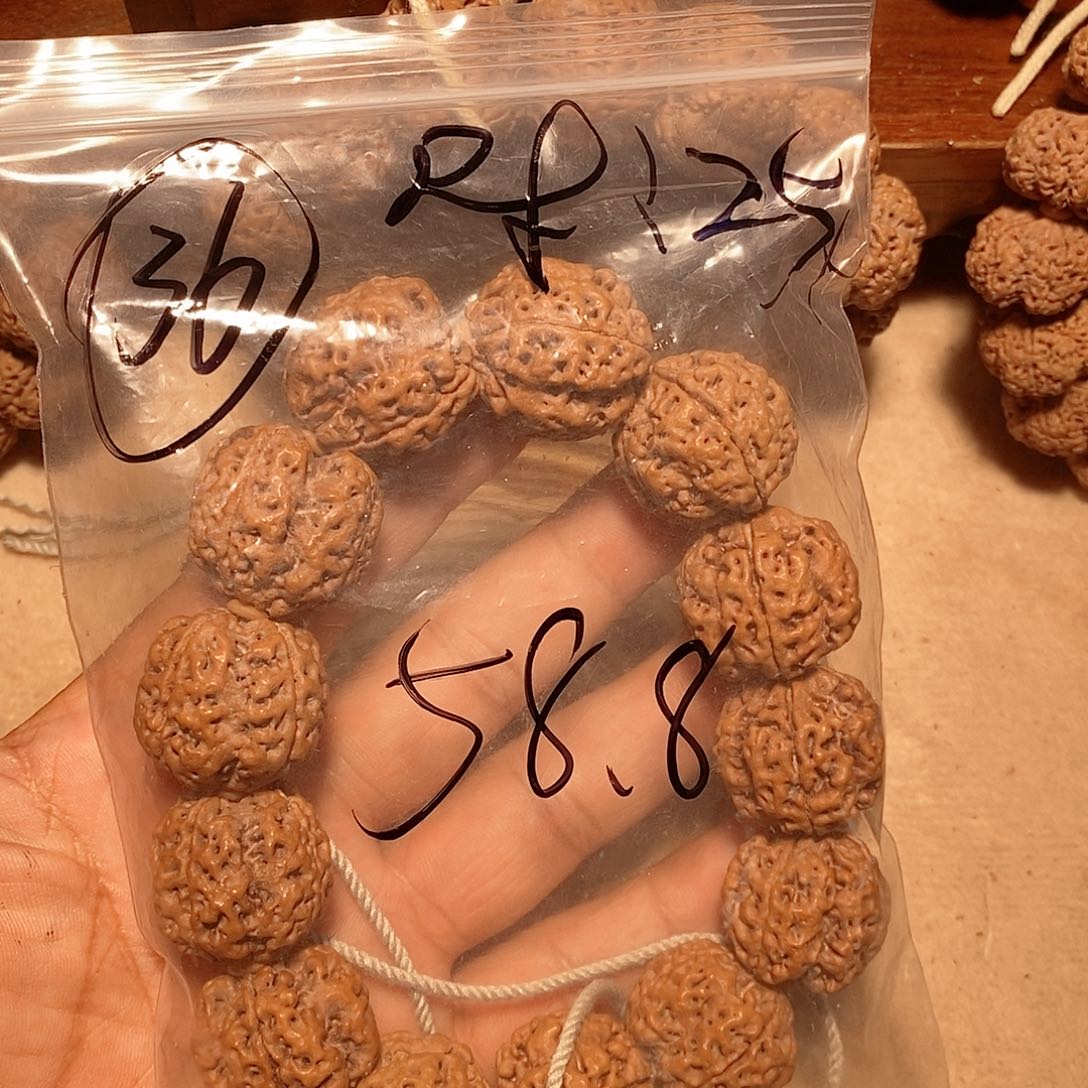 手串金刚菩提36。           