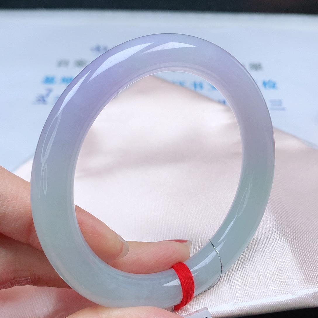 翡翠手镯（圆镯）未镶嵌57圆