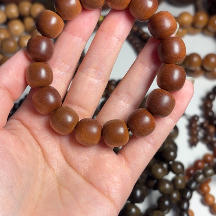 青***。檀香木1314老山檀红肉奶香奶甜