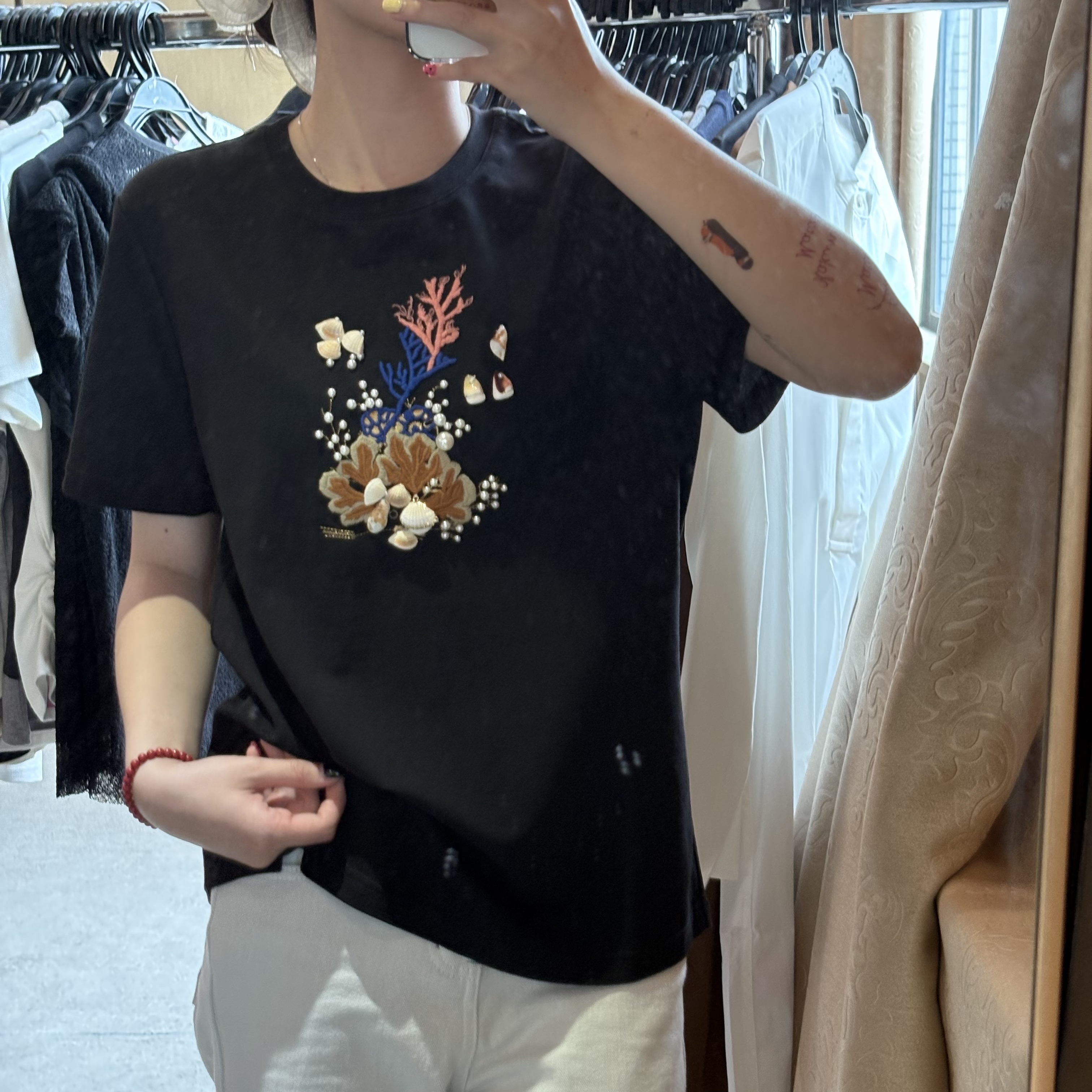D31433南油爆款彩色刺绣圆领T恤