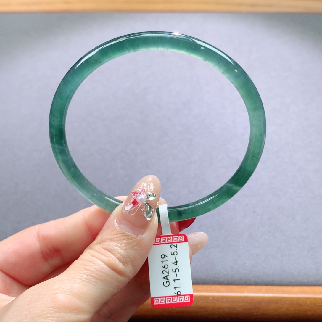 翡翠手镯未镶嵌天然翡翠手镯叮当镯