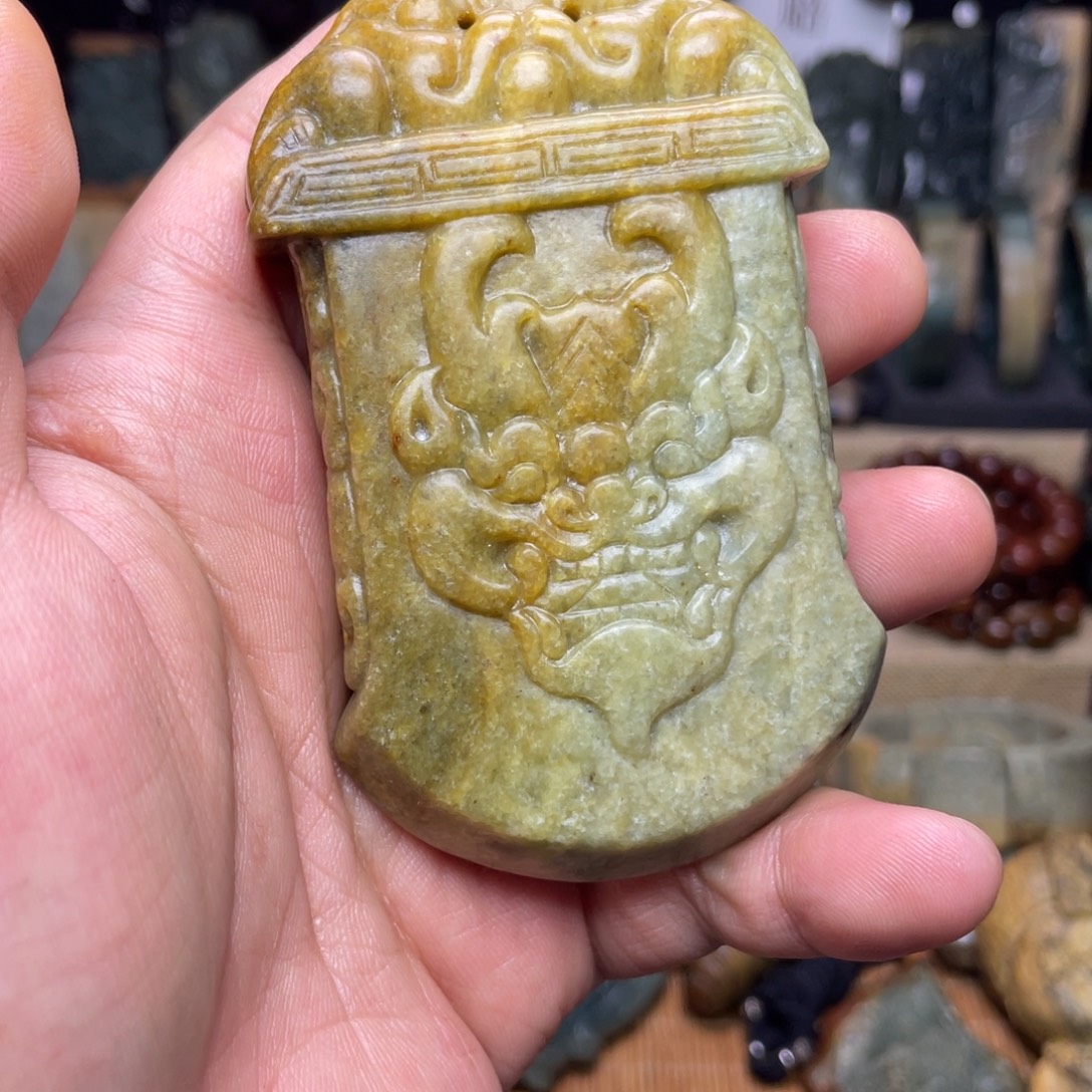 岫岩河磨玉（透闪石质玉）未镶嵌颈饰