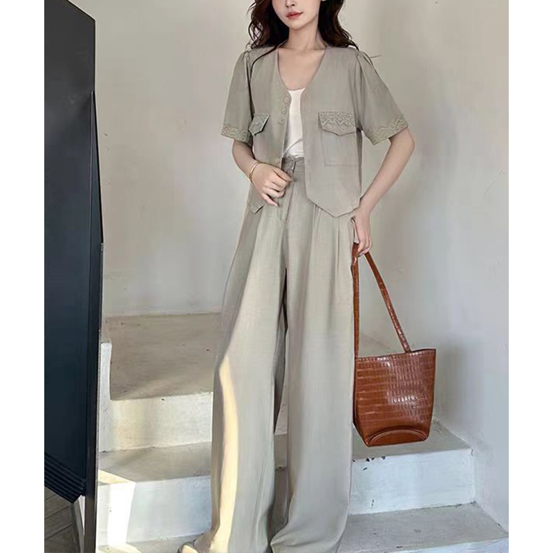 乔（女装）302 气质显瘦V领短袖上衣阔腿长裤复古老钱风两件套装