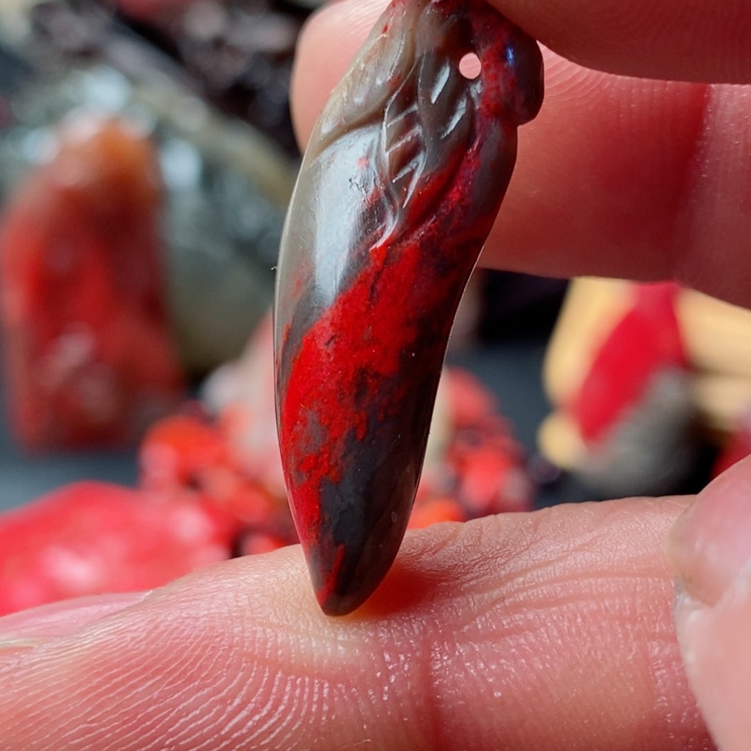 昌化鸡血石昌化鸡血石挂件