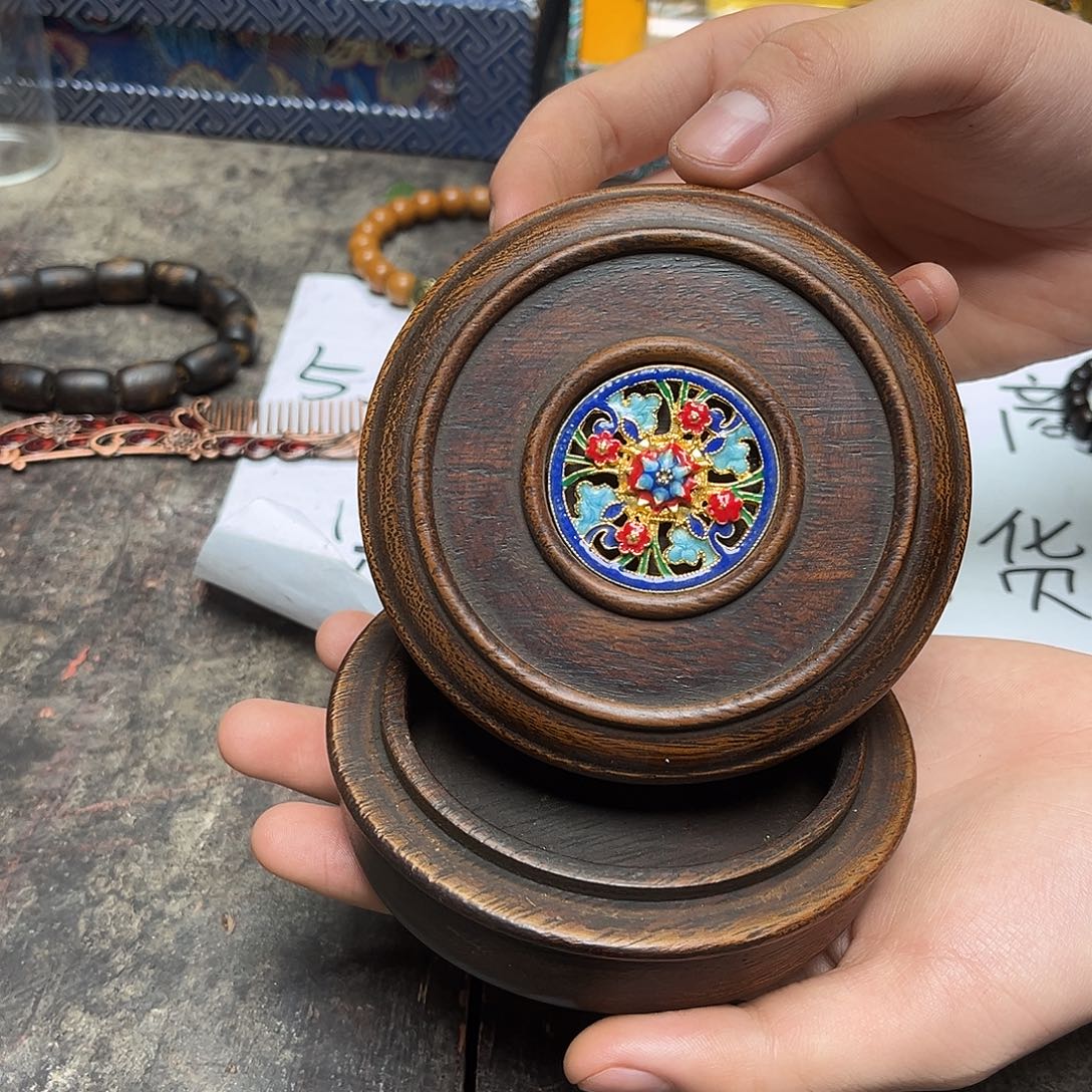 大叶紫檀（黑酸枝木类）