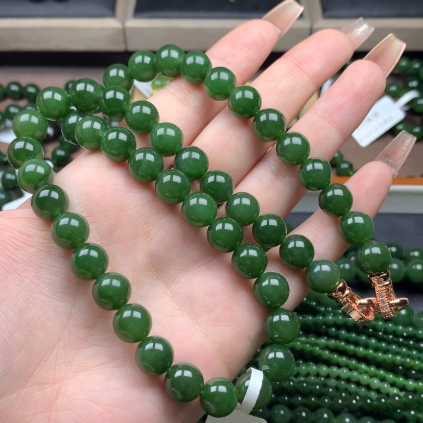 【闪购商品】和田玉（碧玉）颈饰未镶嵌10m菠菜绿