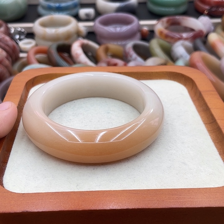 石英质玉圈口60未镶嵌