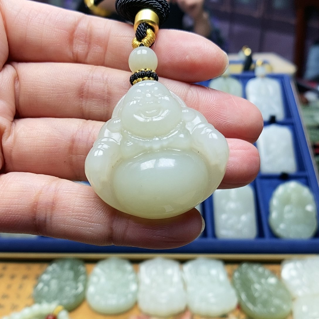 和田玉颈饰未镶嵌壹***贺