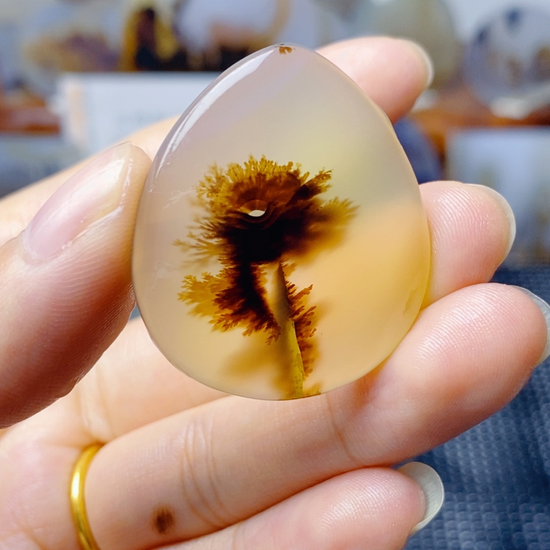 玛瑙/玉髓未镶嵌珠宝奇石