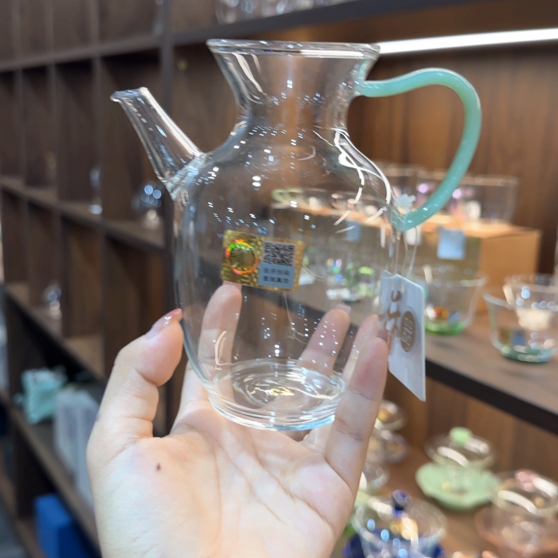 禾器昭然浅玉色。。。