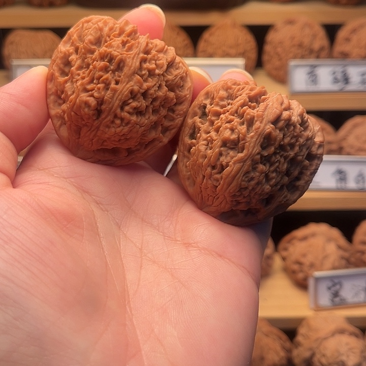 把件文玩核桃44三角疆53克