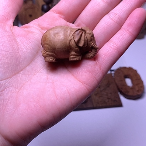 檀香木把件檀香象