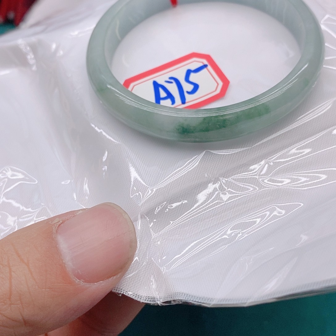 翡翠手镯未镶嵌窝*A755555555