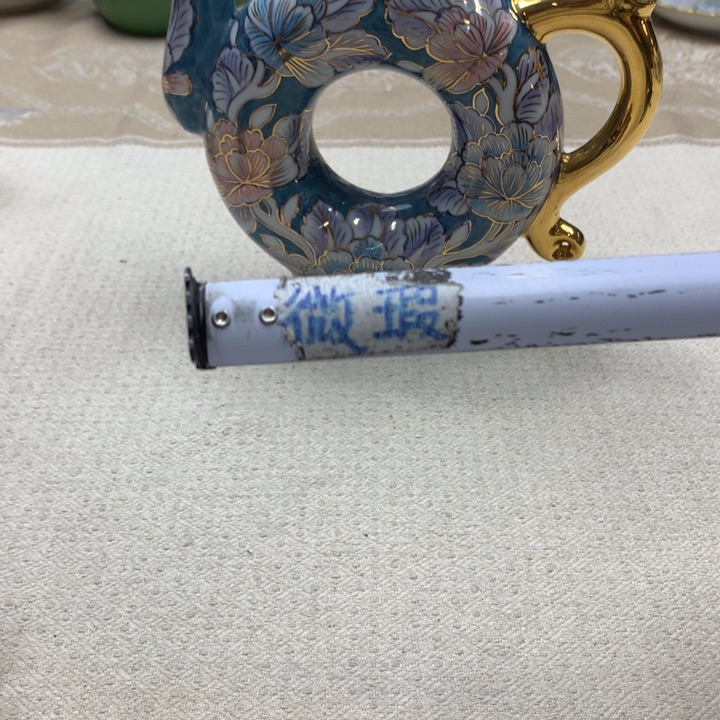 瓷片这首单曲的歌很