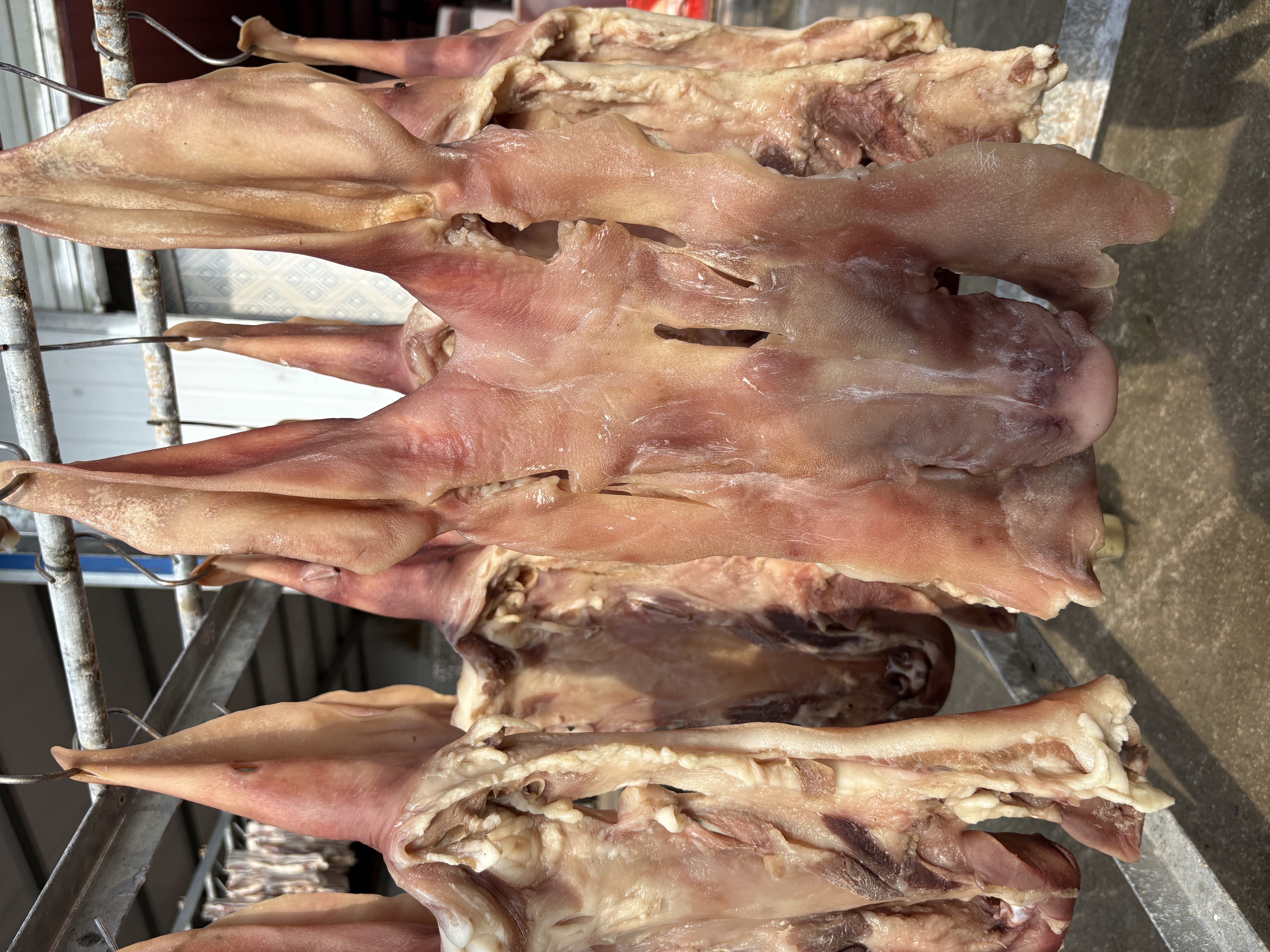腌制风干咸猪脸带耳朵安徽特产咸货手工腌制自然晾晒