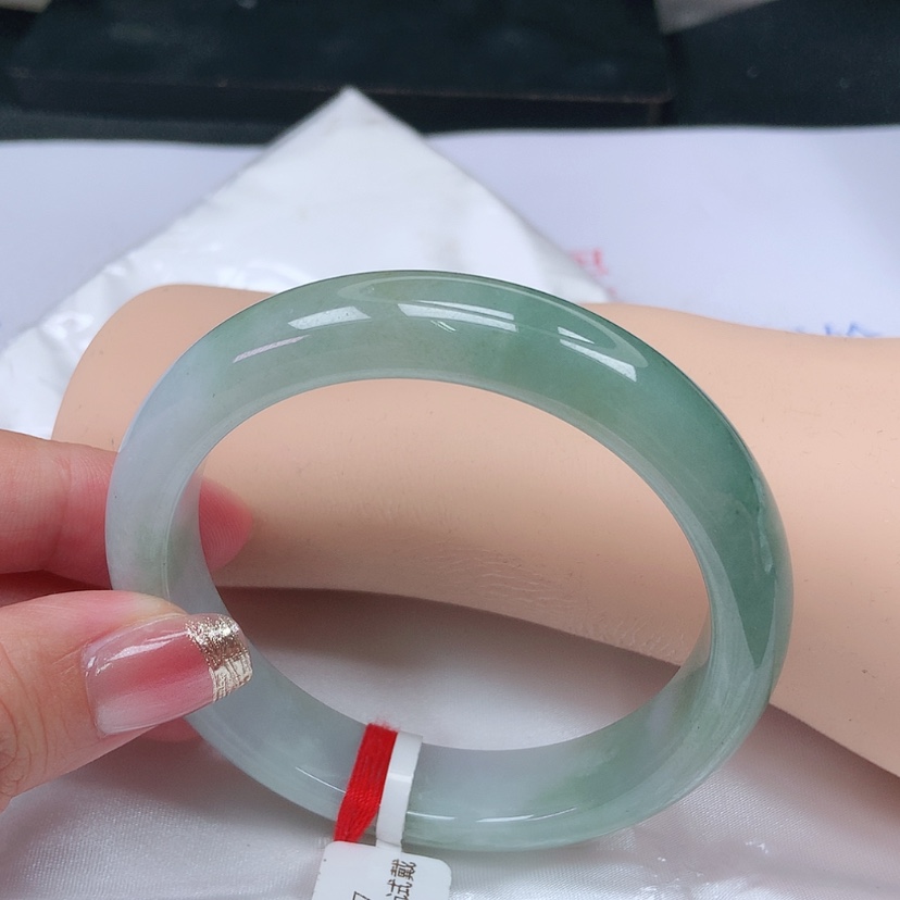 【闪购商品】翡翠未镶嵌手镯，