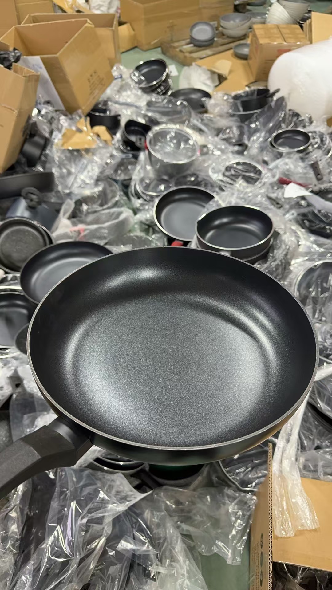 A91炒锅煎锅不粘锅口径30高度6 外贸尾货部分微瑕，介意勿拍