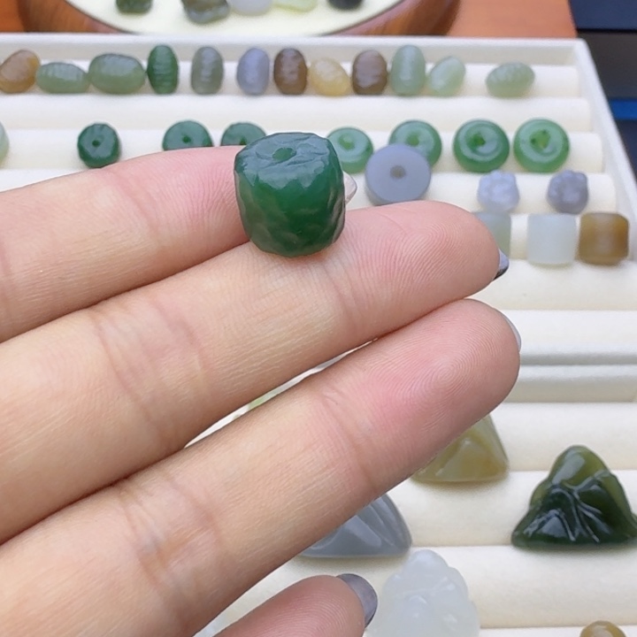 极***人和田玉（糖玉）未镶嵌车挂