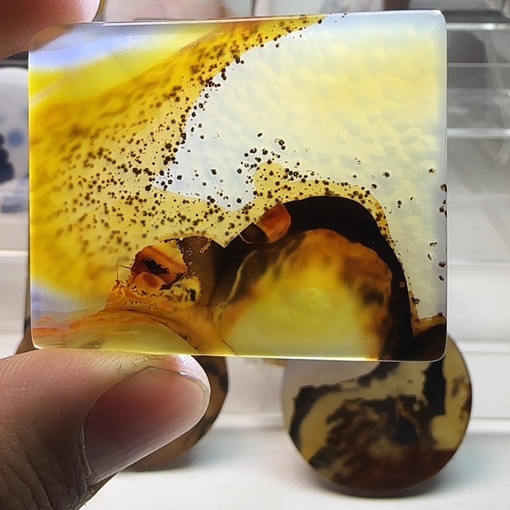 玛瑙/玉髓未镶嵌珠宝奇石