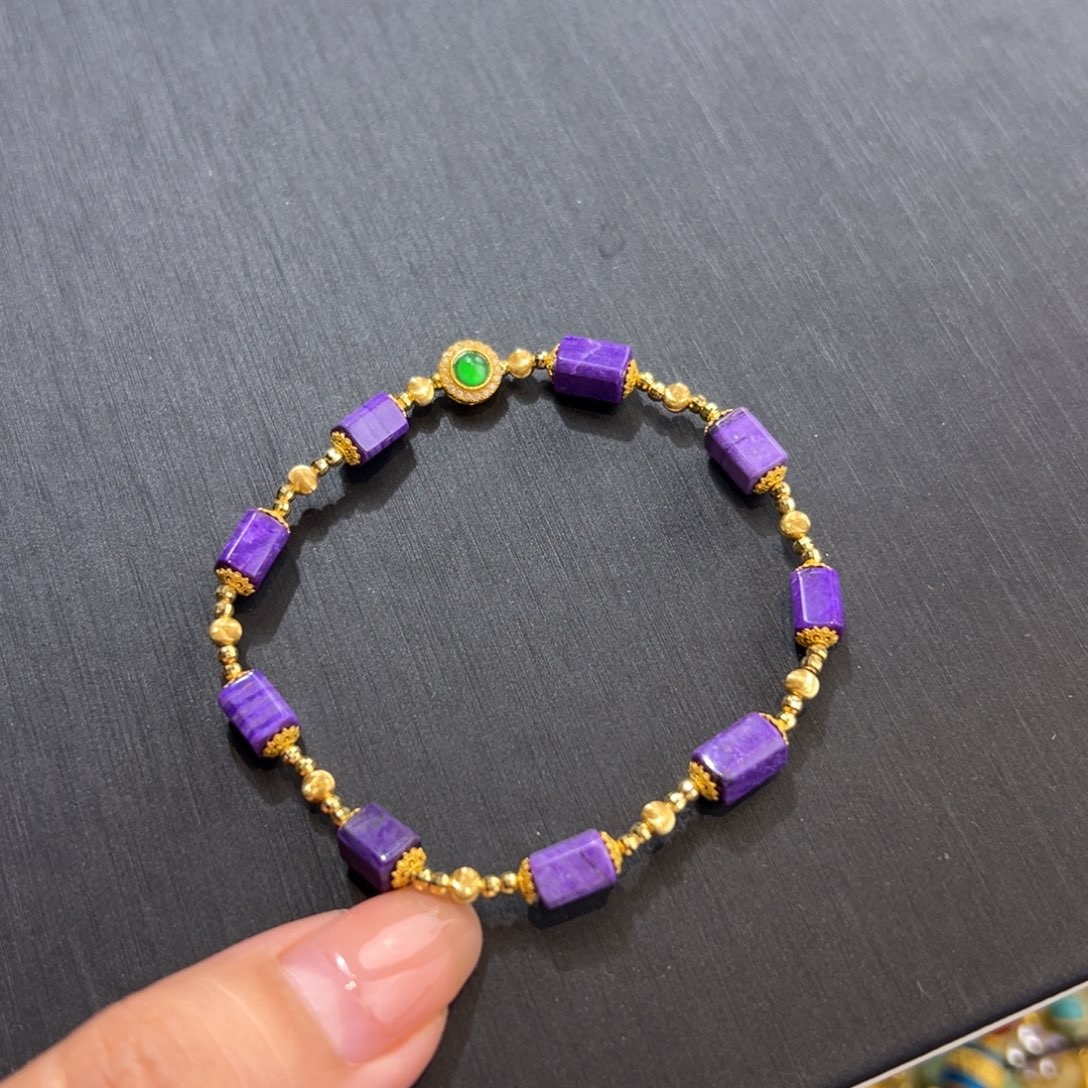 18K金镶嵌苏纪石（舒俱来）手链手串