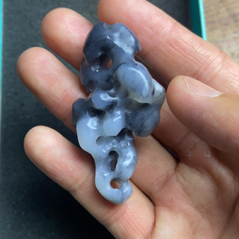 新疆和田玉精品青花石来转运假山石