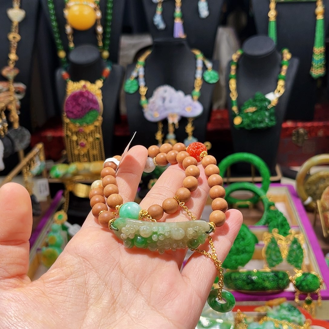 【闪购商品】翡翠手链未镶嵌翡翠