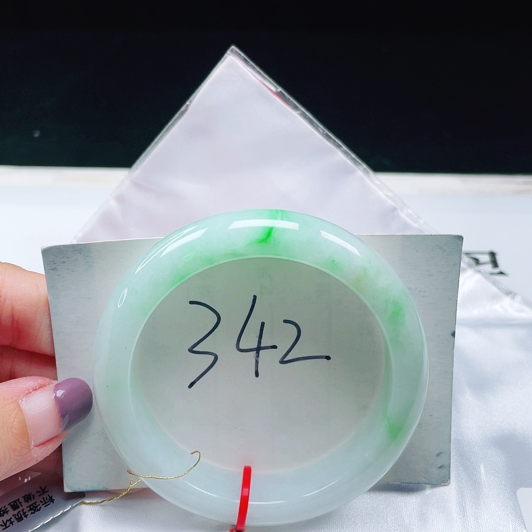 翡翠未镶嵌手镯缅甸翡翠54+