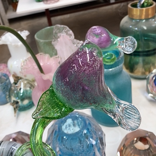 琉璃花瓶高45厘米宽9厘米