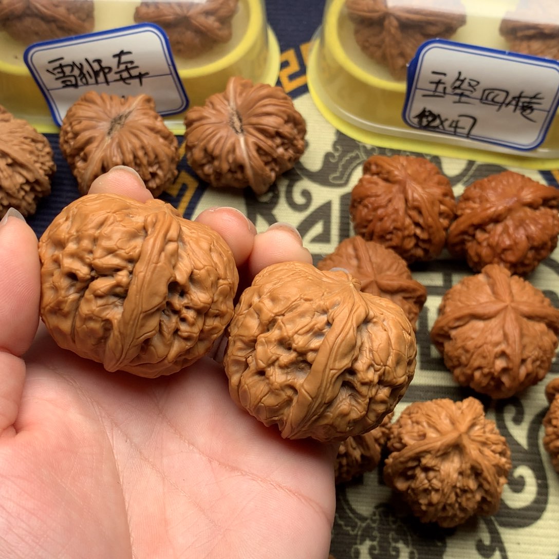 文玩核桃吊坠小****。42甲骨文