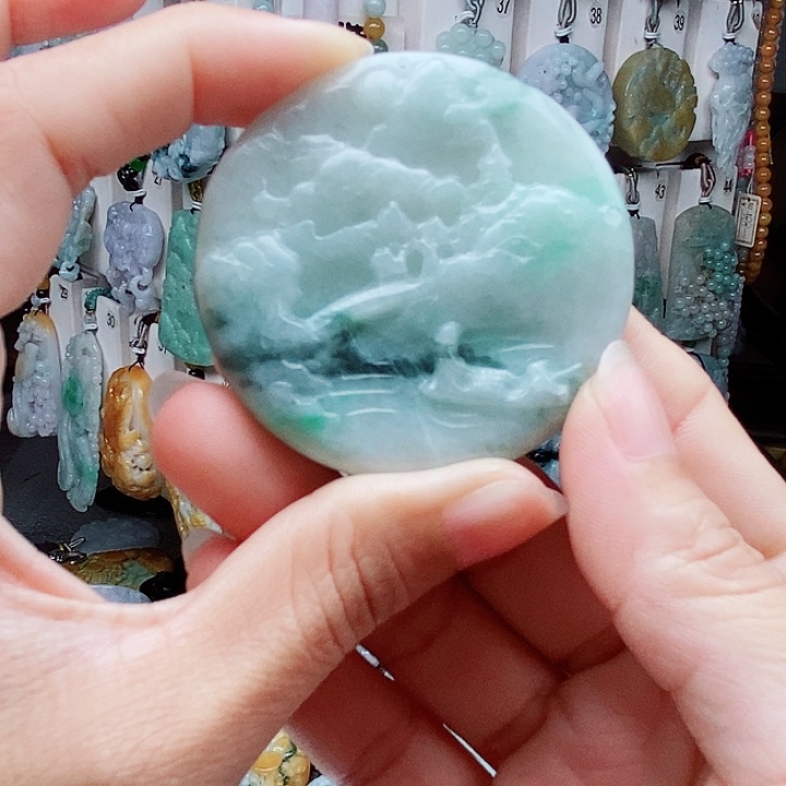 翡翠未镶嵌颈饰翡翠