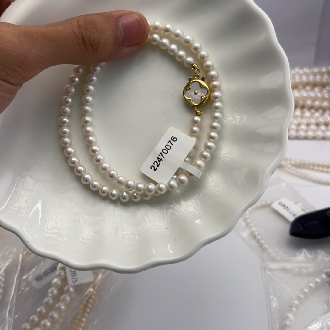 颈饰未镶嵌淡水珍珠