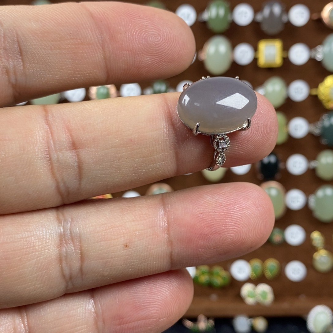 和田玉（青白玉）戒指合金