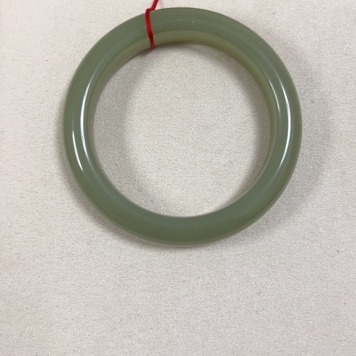 和田玉（青白玉）未镶嵌手镯