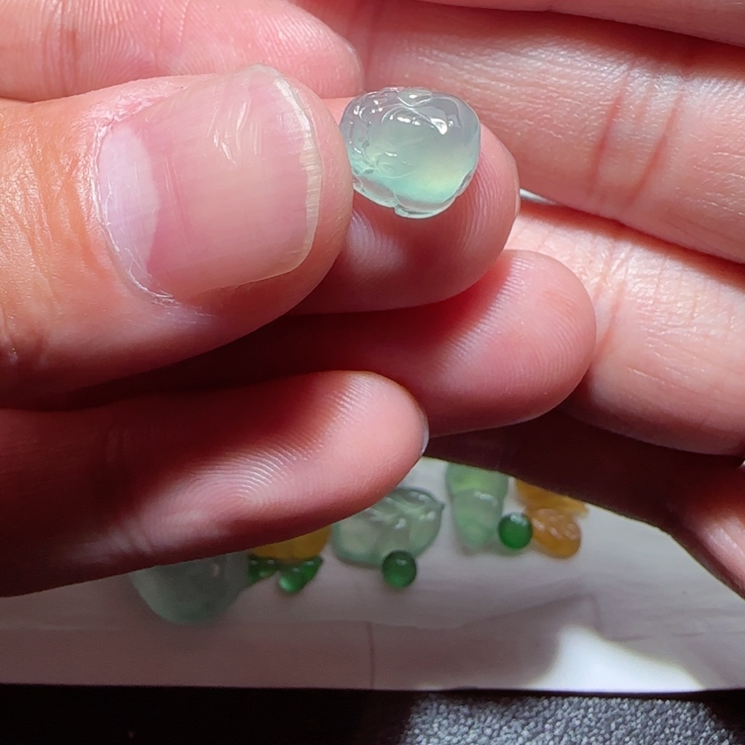 定制翡翠未镶嵌缅甸天然翡翠貔貅