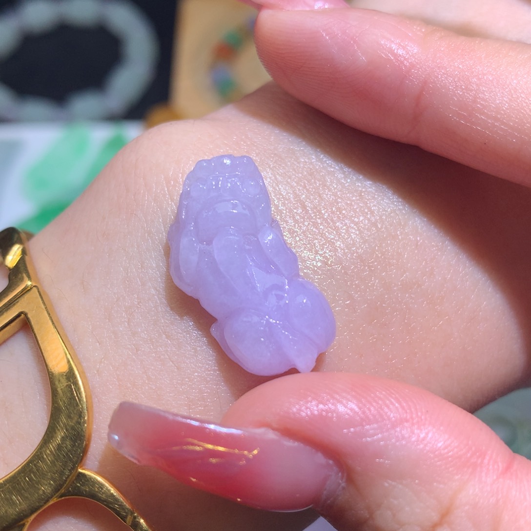 定制翡翠未镶嵌貔貅