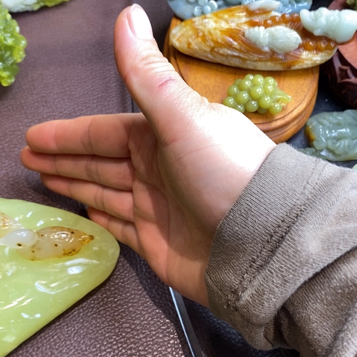 @***蜂蛇纹石玉未镶嵌摆件