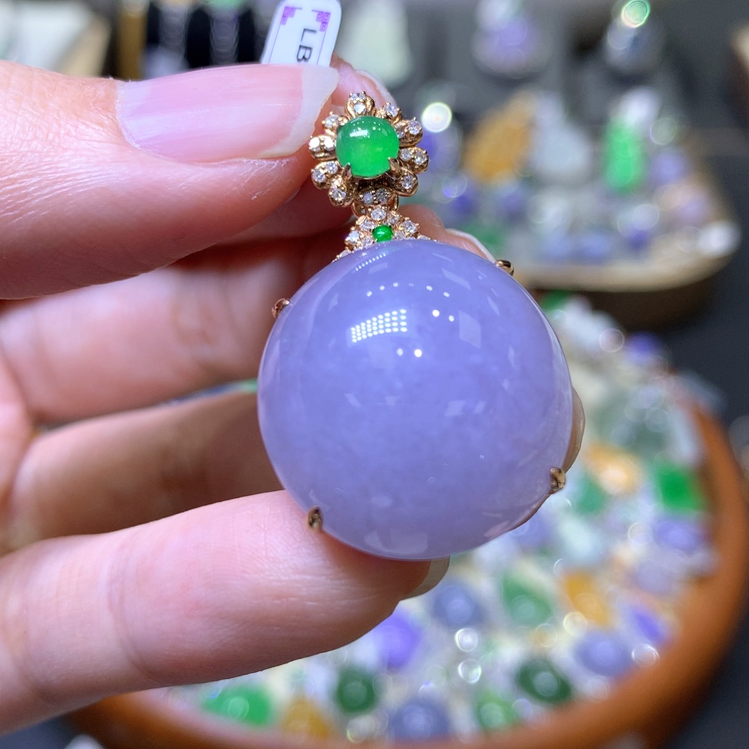 【闪购商品】翡翠颈饰18K金镶嵌翡翠吊坠项链