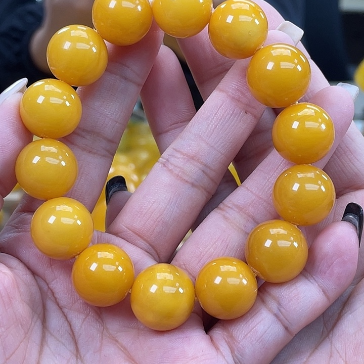 琥珀未镶嵌珠宝奇石h22