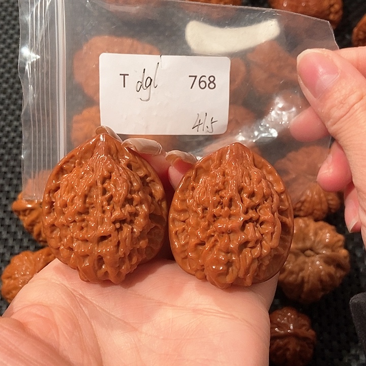 文玩核桃吊坠官帽41.6