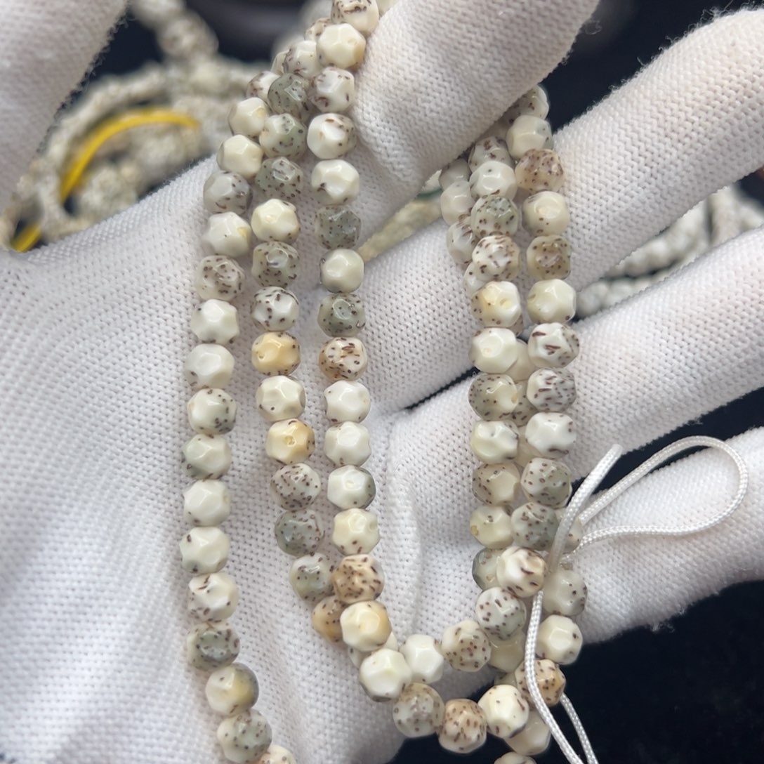 爱***堡星月菩提吊坠108无相