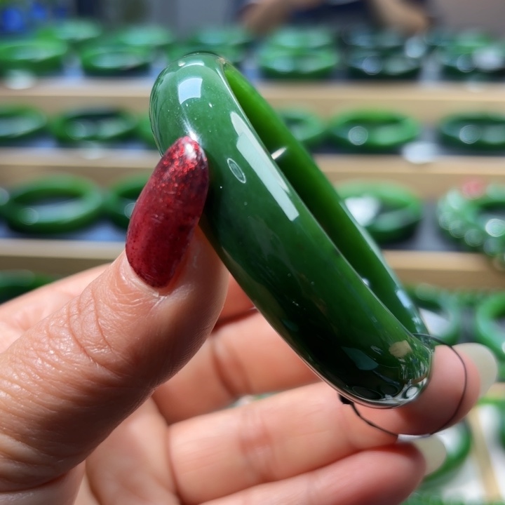 未镶嵌手镯和田玉越****福