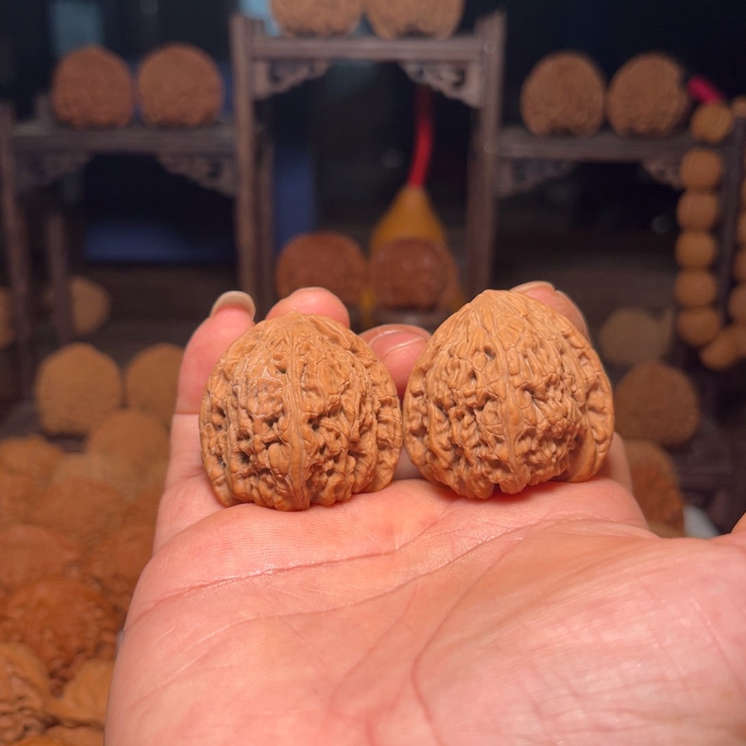 吊坠文玩核桃红玛瑙